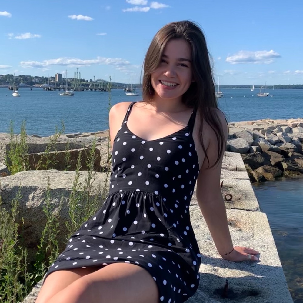 Meet your Posher, Madeline